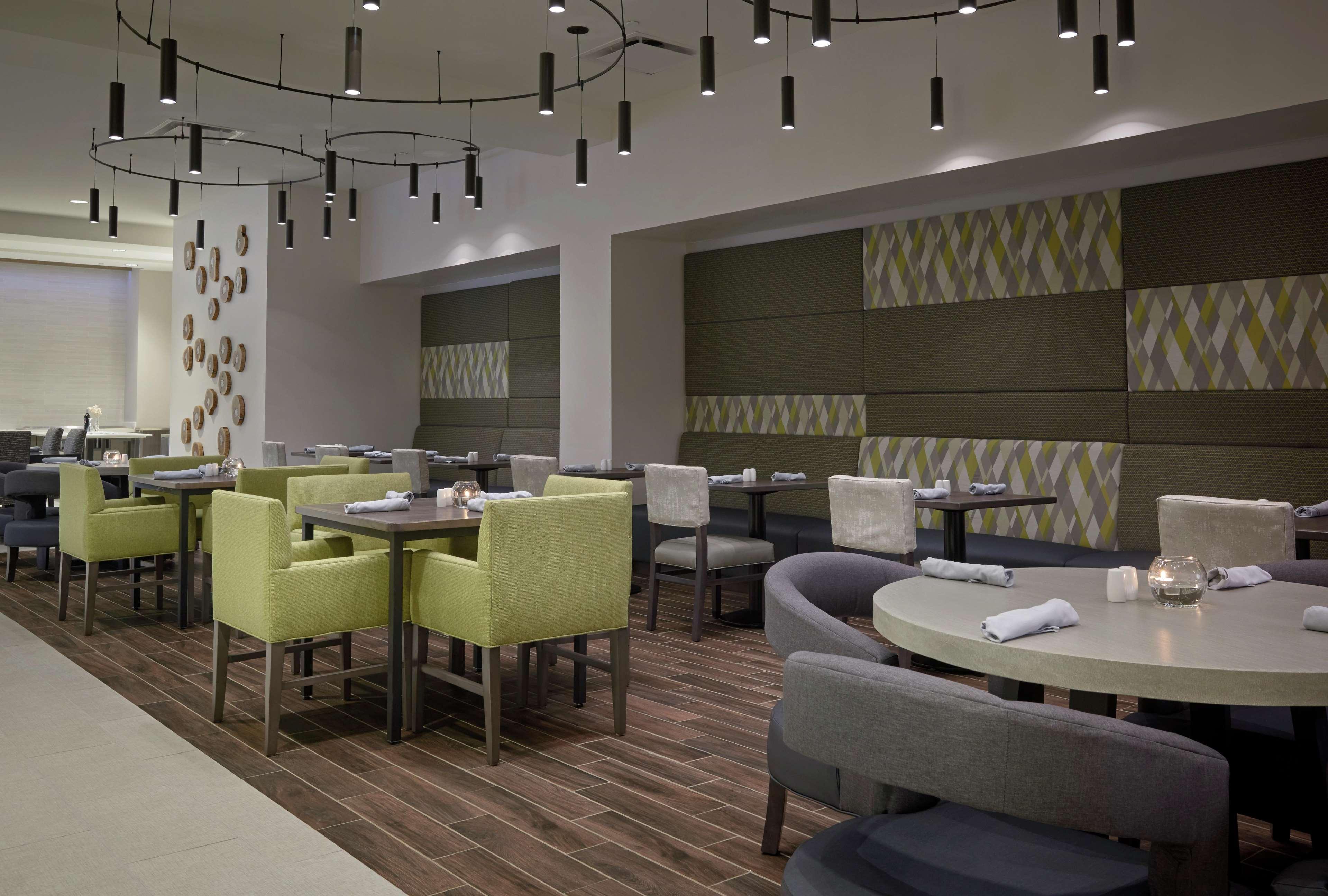 Hilton Garden Inn Corning Downtown Esterno foto