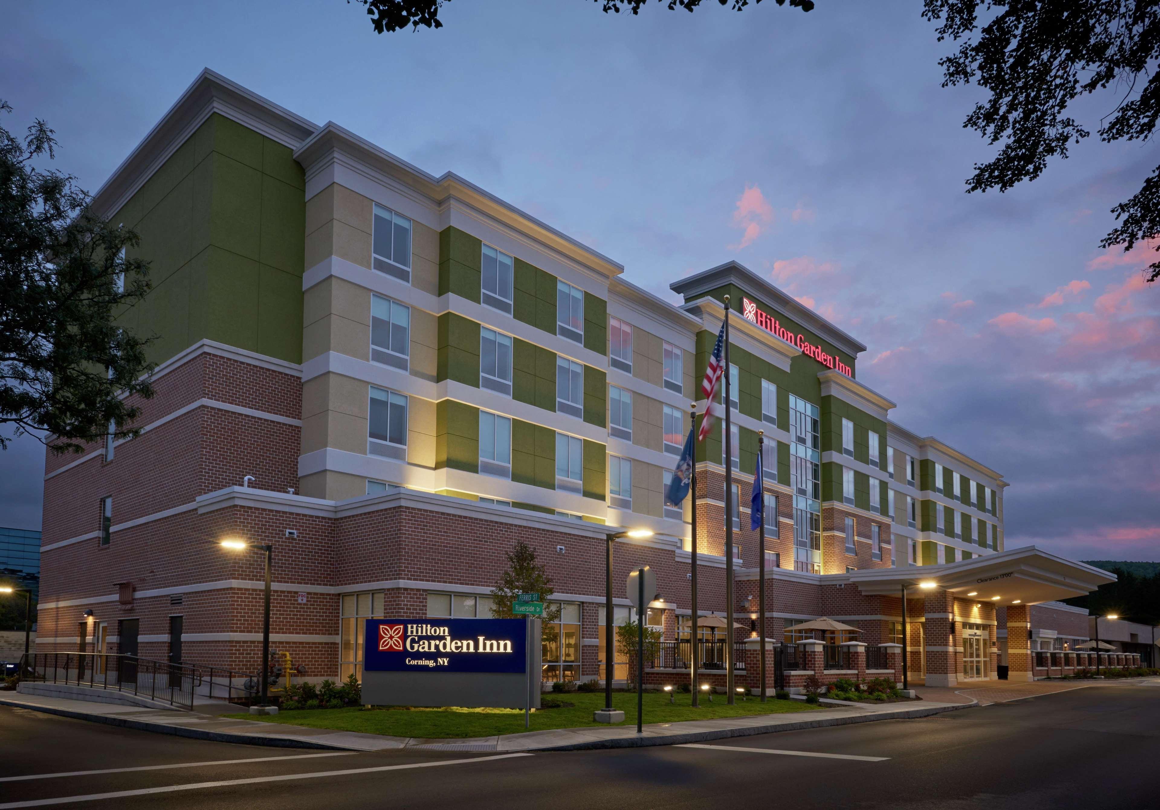 Hilton Garden Inn Corning Downtown Esterno foto