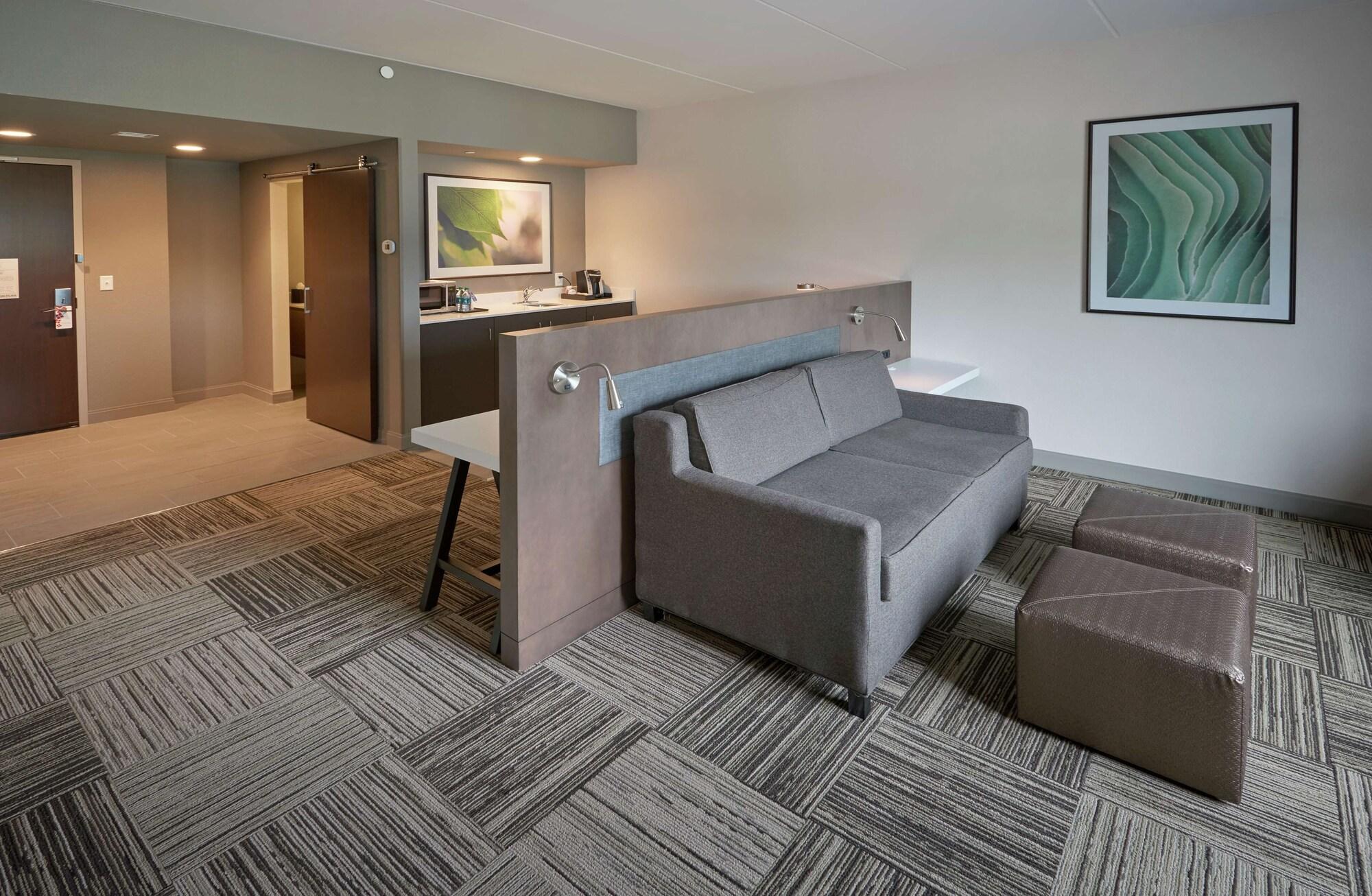 Hilton Garden Inn Corning Downtown Esterno foto