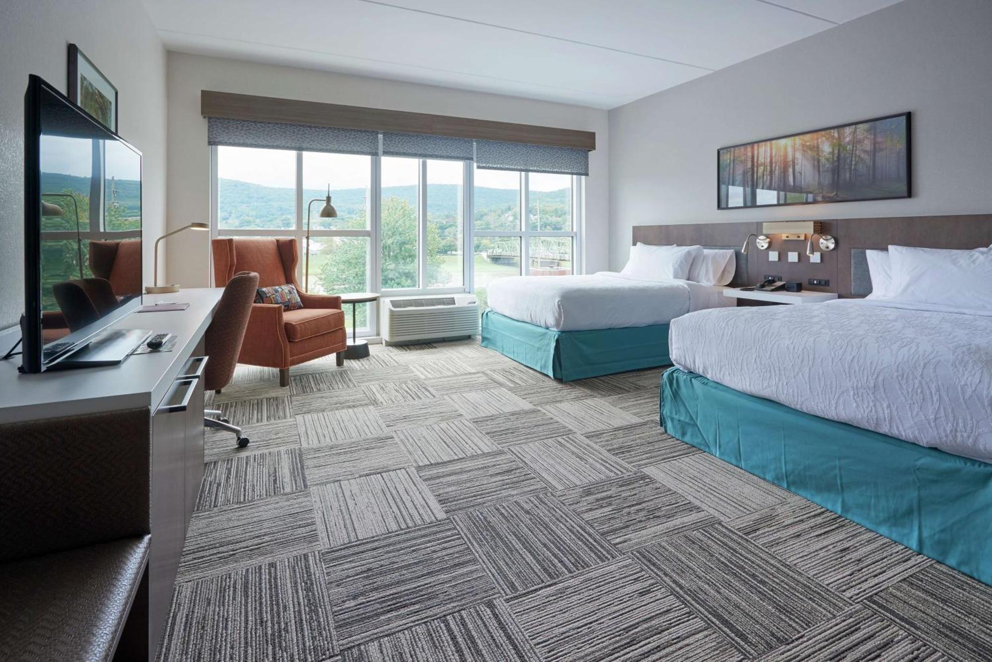 Hilton Garden Inn Corning Downtown Esterno foto